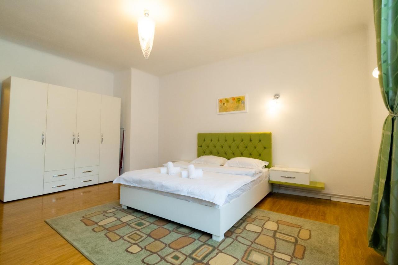 Ardor Apt - Bright And Secluded Apartment In The Heart Of Old Town Brašov Exteriér fotografie